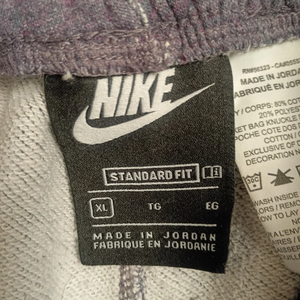 Nike Sportswear Shorts Boys XL Purple Heathered Fleece Logo Athletic Casual